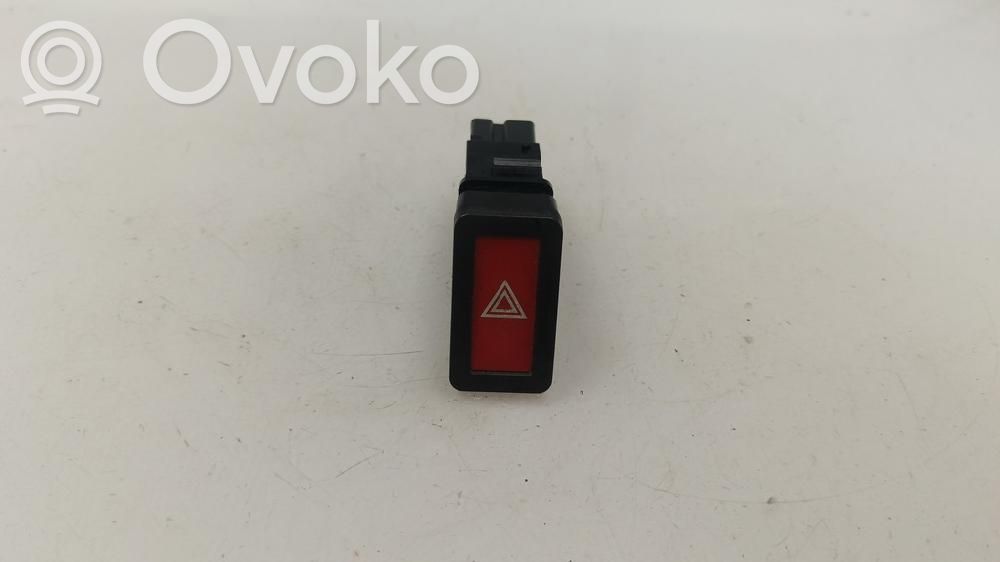 Nissan Almera N16 Hätävilkkujen kytkin 