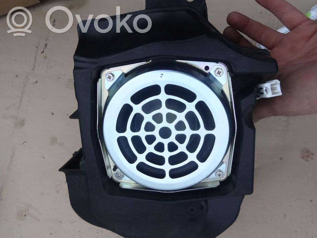 Mazda CX-30 Altavoz subwoofer 