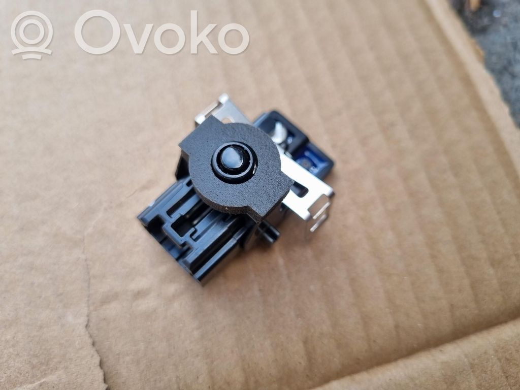 Ford Kuga III Outside/exterior temperature sensor 