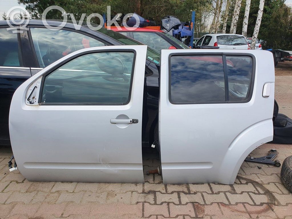 Nissan Navara Front door 