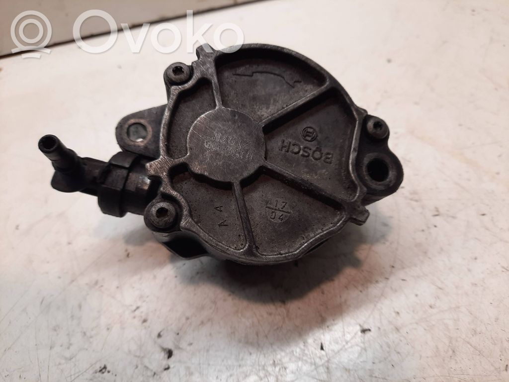 Peugeot 407 Vacuum pump 