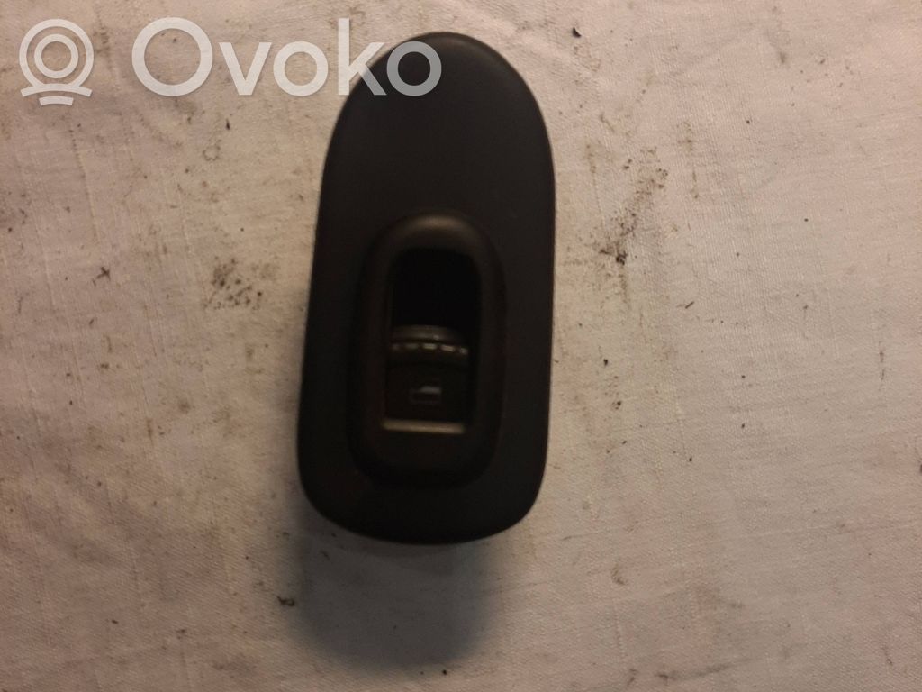 Seat Toledo II (1M) Electric window control switch 