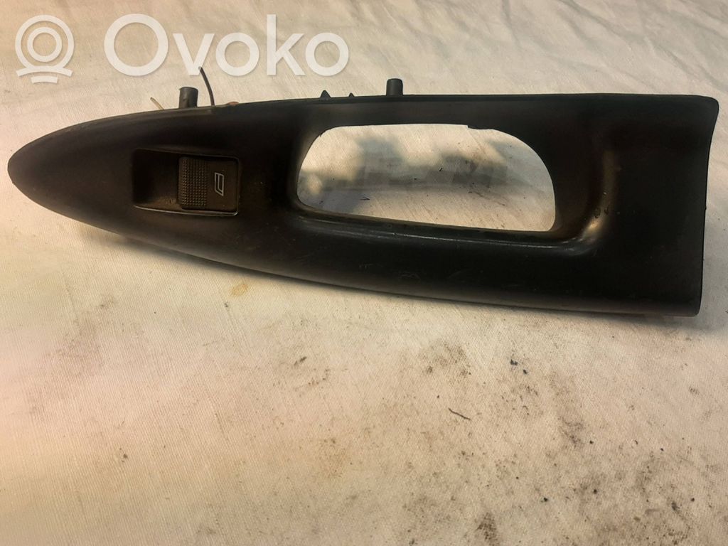 Audi A4 S4 B5 8D Electric window control switch 