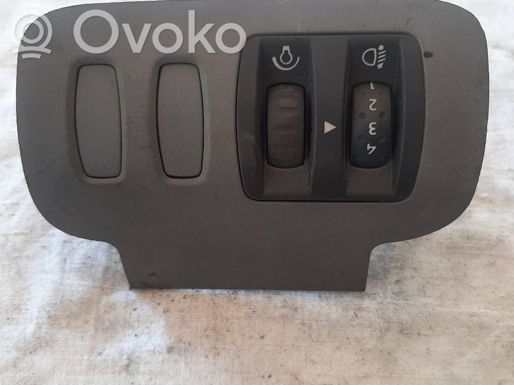 Renault Scenic II -  Grand scenic II Headlight level height control switch 