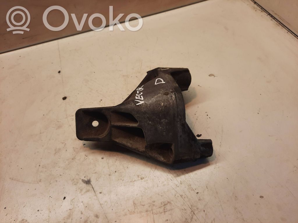 Opel Vectra B Engine mounting bracket 