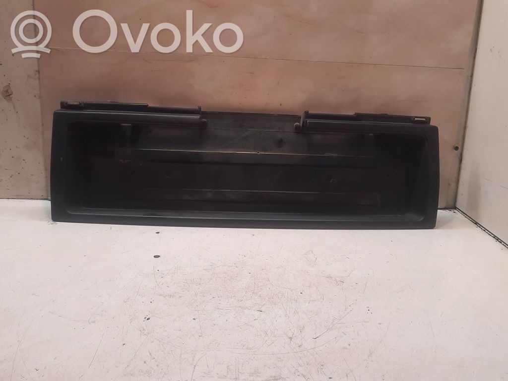 Audi 80 90 S2 B4 Support de plaque d'immatriculation 