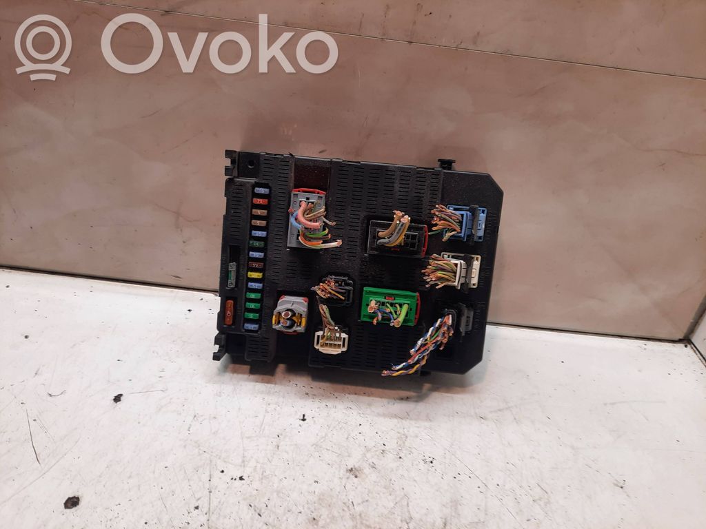 Peugeot 308 Comfort/convenience module 
