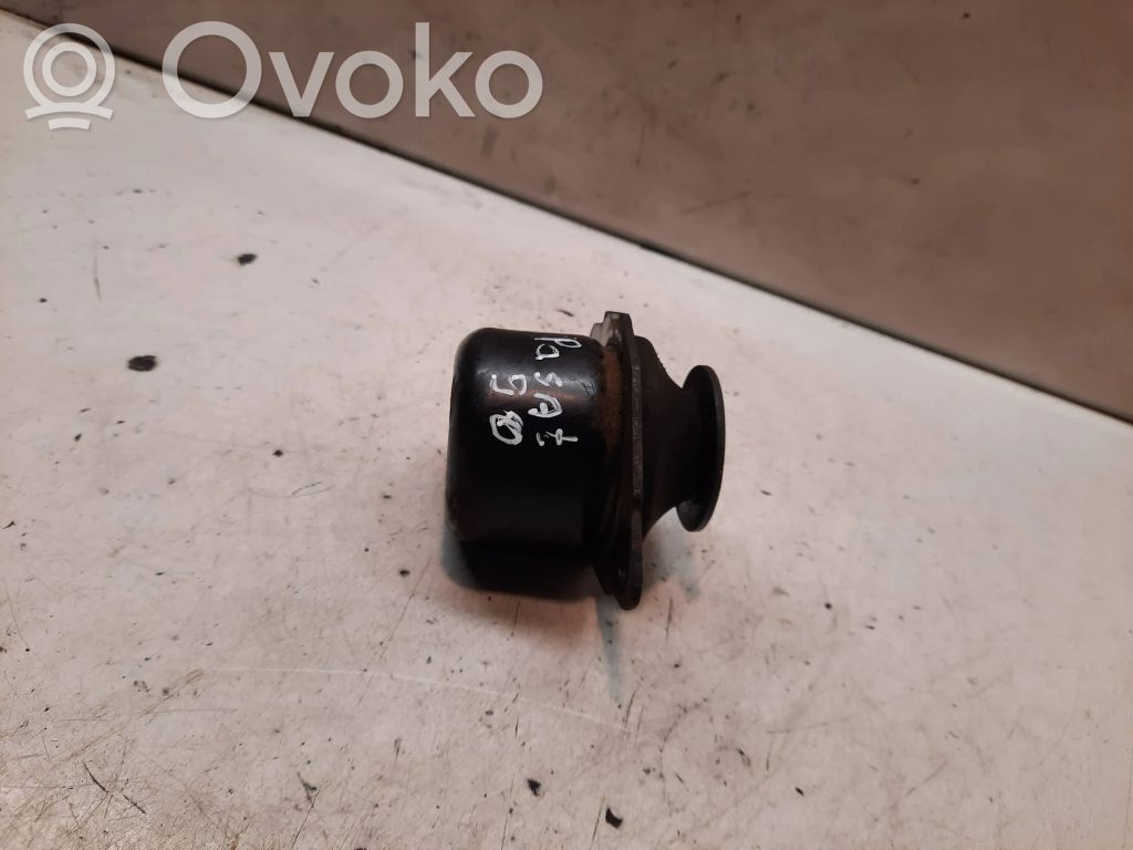 Volkswagen PASSAT B3 Mocowanie / Uchwyt skrzyni biegów 