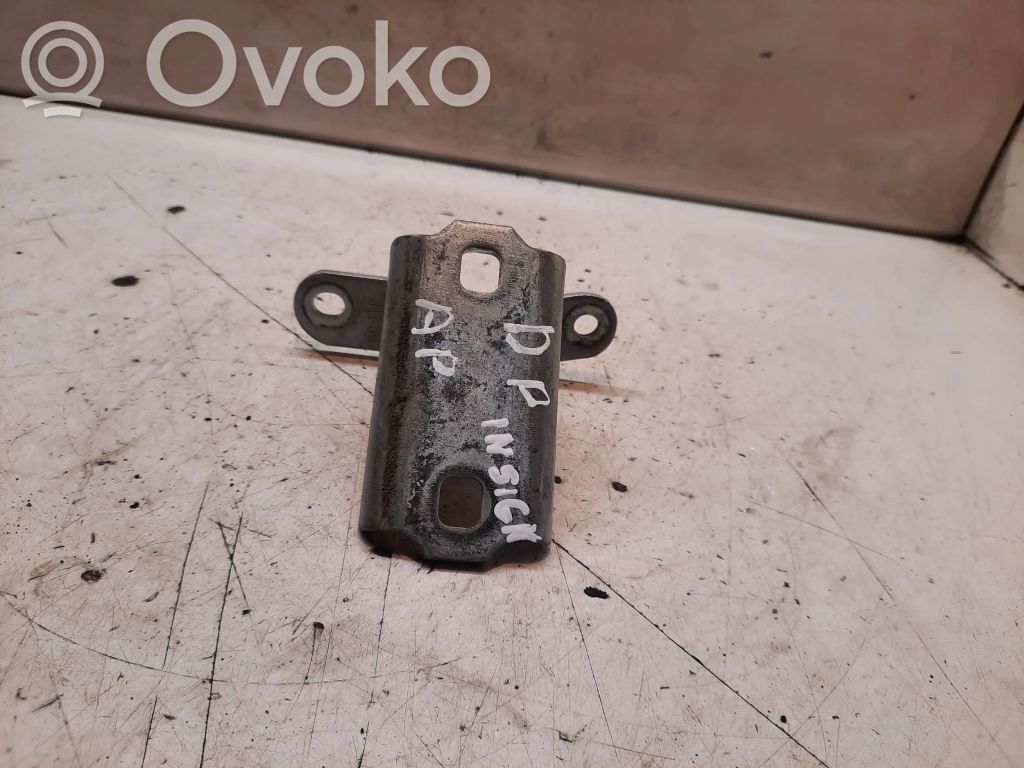 Opel Insignia A Front door lower hinge 