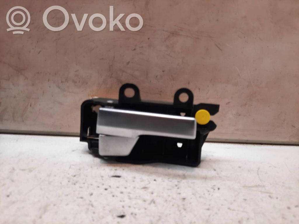 Ford Focus Front door interior handle 