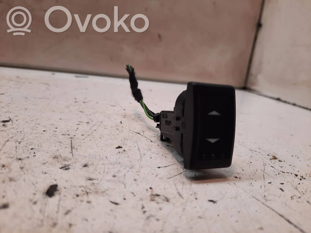 Ford Mondeo Mk III Electric window control switch 