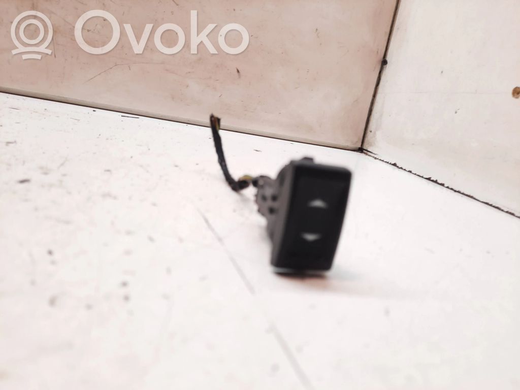 Ford Mondeo Mk III Electric window control switch 