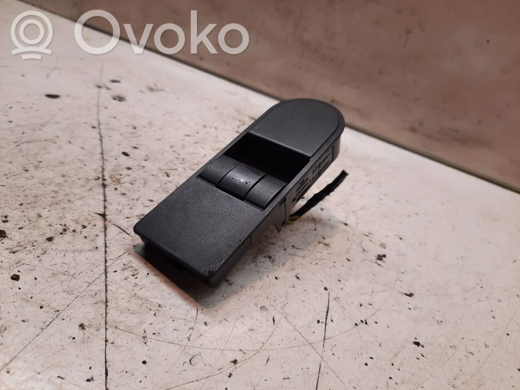 Opel Astra H Electric window control switch 