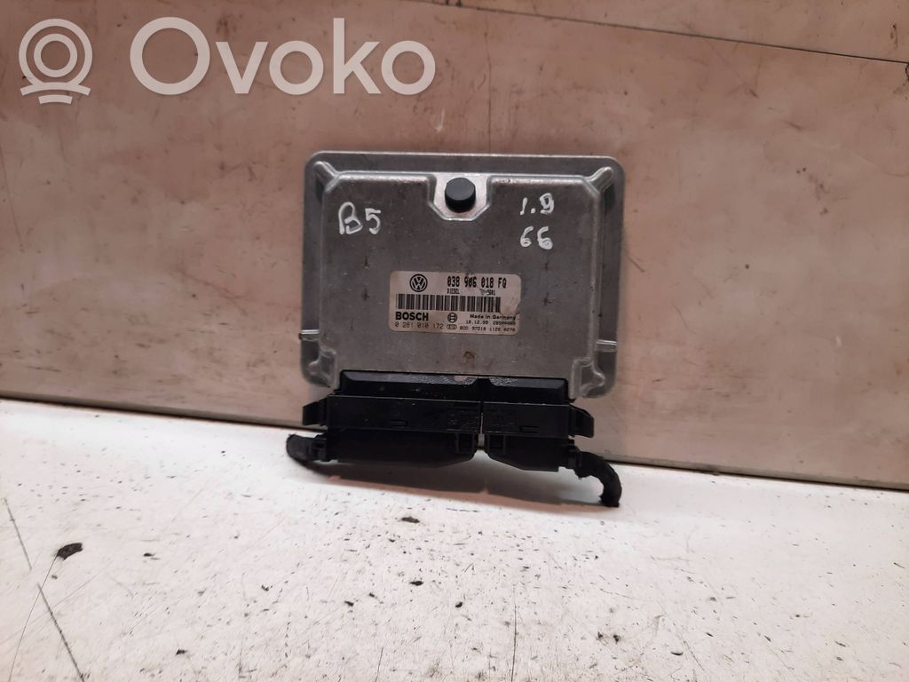 Volkswagen PASSAT B5 Engine control unit/module 