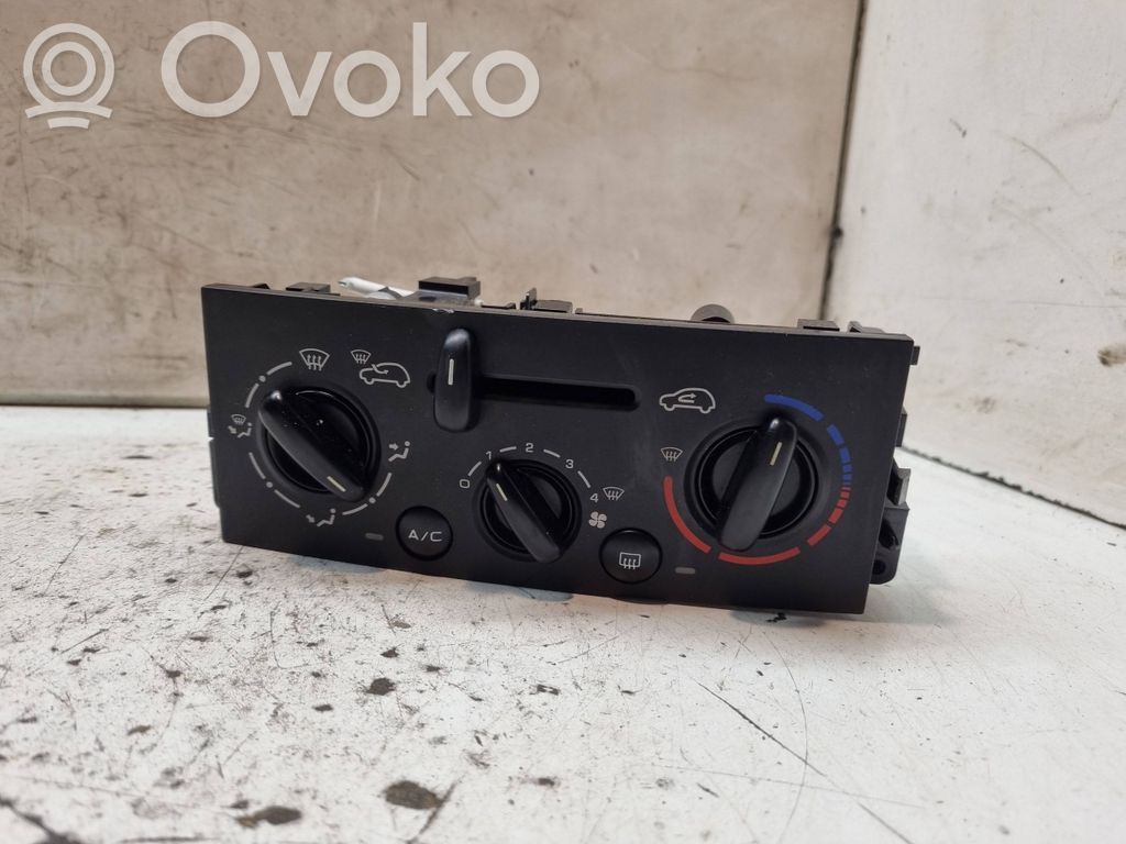Peugeot 207 Climate control unit 