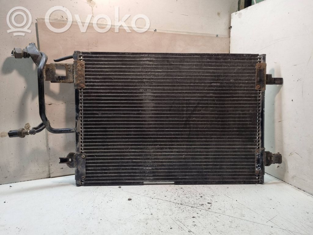 Volkswagen PASSAT B5 Skraplacz / Chłodnica klimatyzacji 