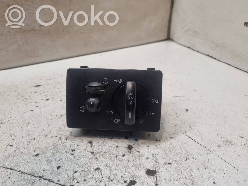 Ford Focus Lukturu slēdzis 