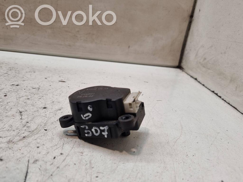 Peugeot 307 Motor/activador trampilla de calefacción 