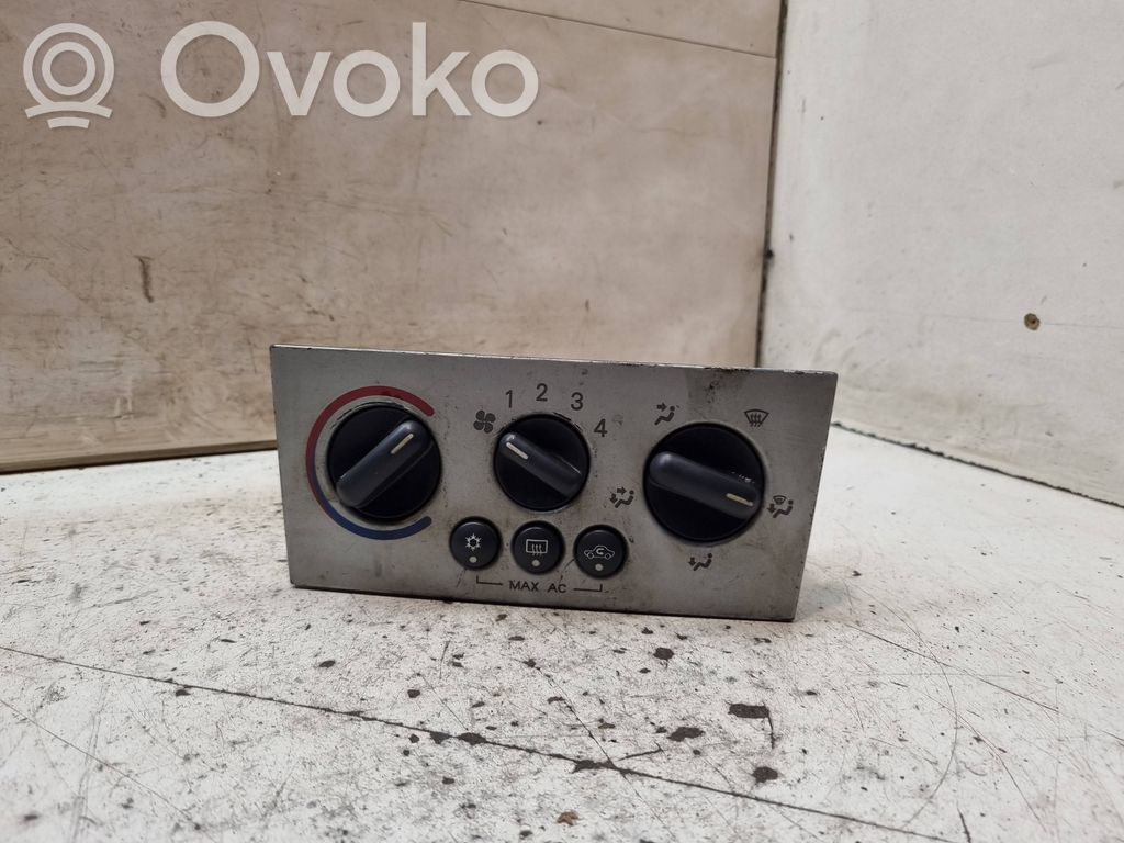 Climate control unit   E4919,93329465,044731504,49198896