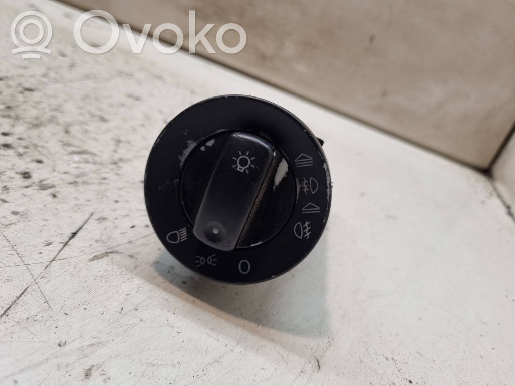 Audi A4 S4 B6 8E 8H Light switch 