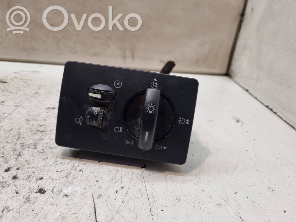 Ford Focus C-MAX Light switch 