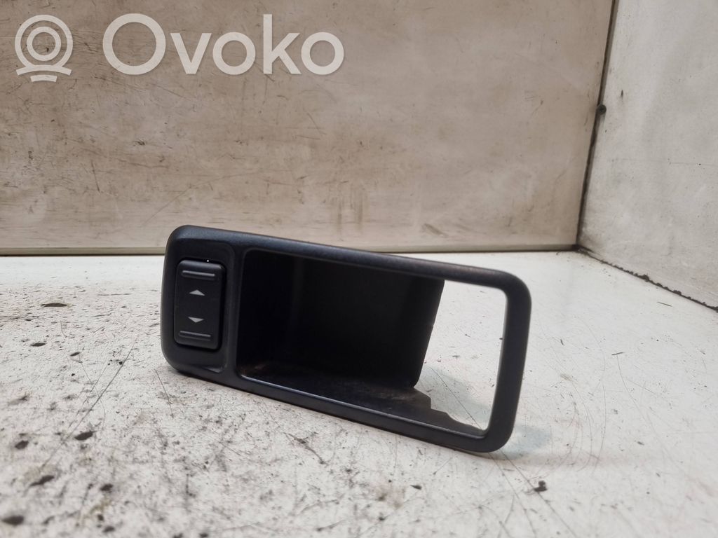 Electric window control switch   3M51226A36AFW