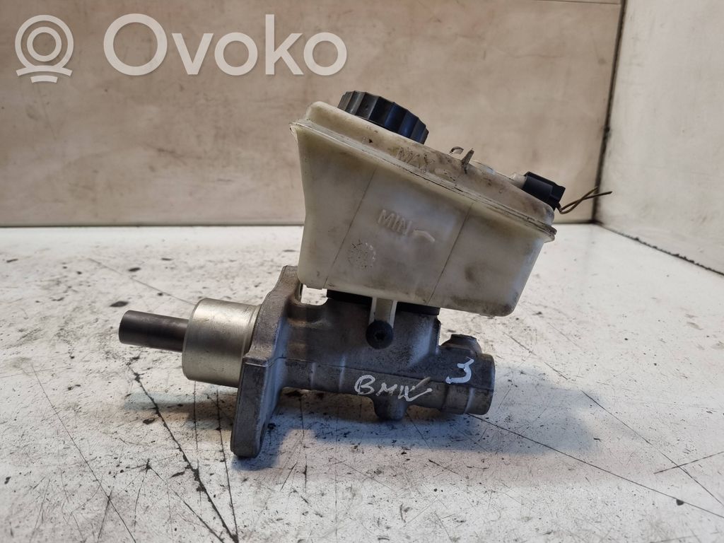 BMW 3 E46 Master brake cylinder 