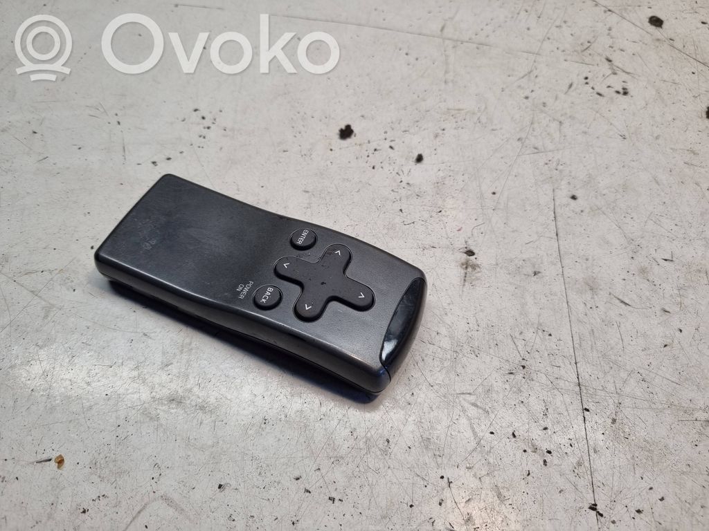 Volvo V70 Head unit multimedia control 