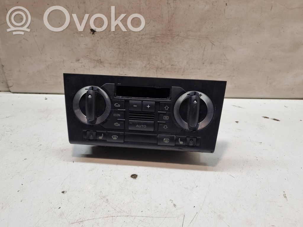 Audi A3 S3 8P Panel klimatyzacji 