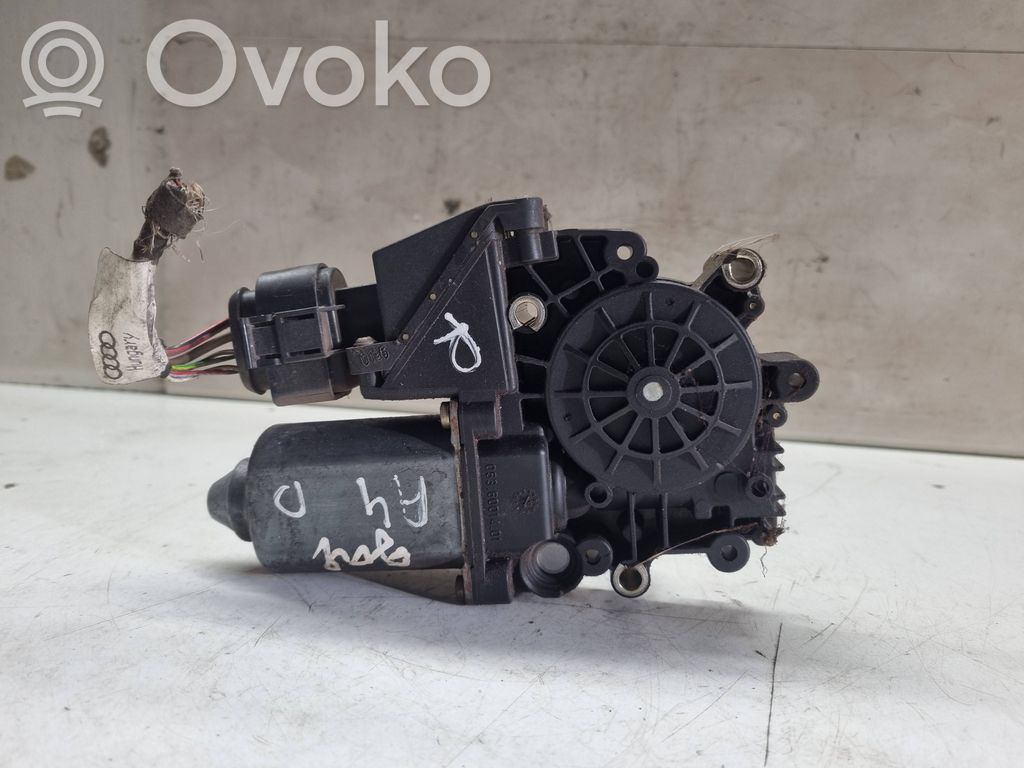 Audi A4 S4 B5 8D Silnik regulatora szyby drzwi przednich 
