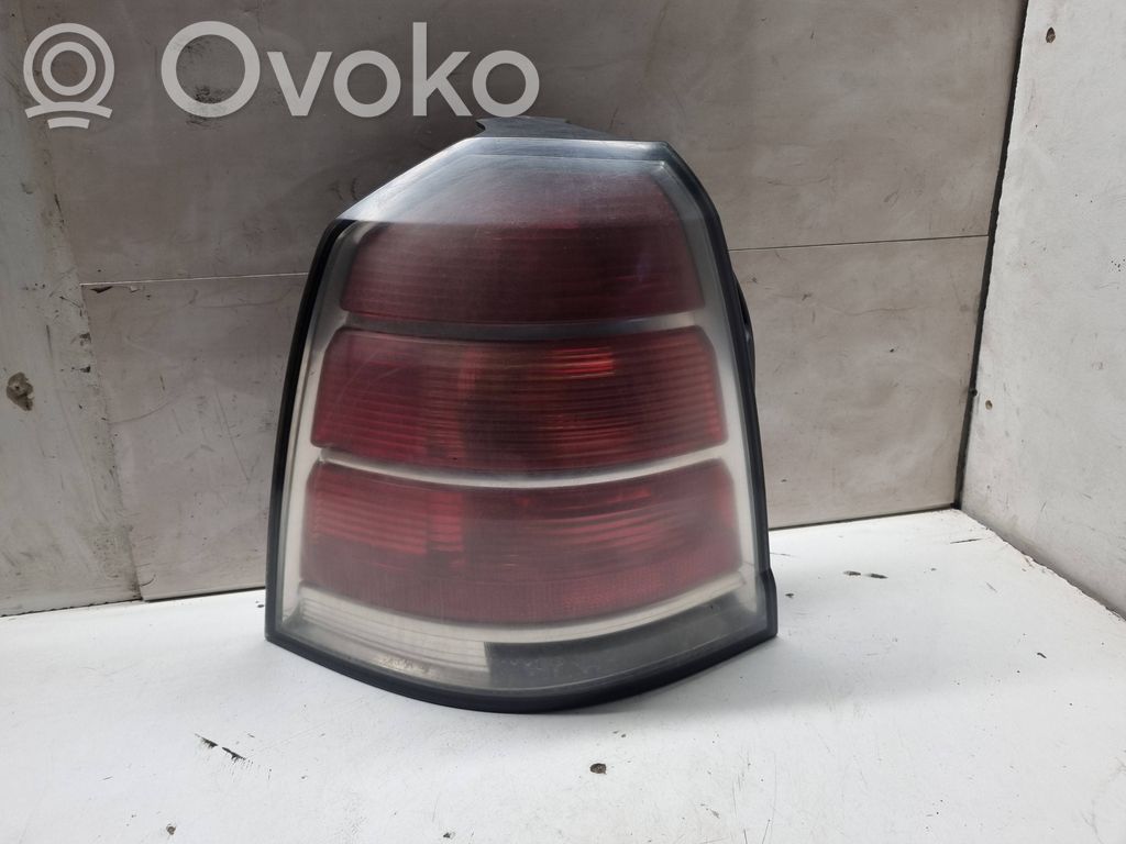 Opel Zafira B Lampa tylna 