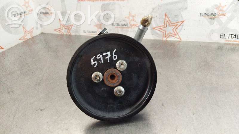 BMW 3 E90 E91 Vairo stiprintuvo siurblys 