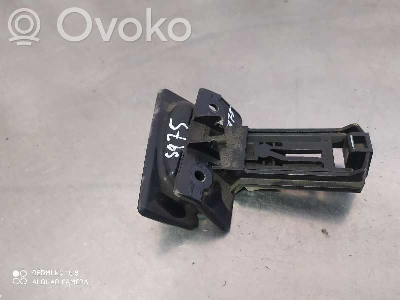 Mercedes-Benz E W211 Hand brake release handle 