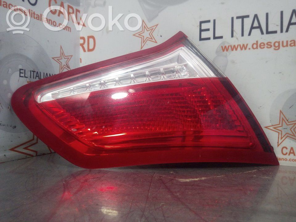 Citroen C4 Grand Picasso Aizmugurējais lukturis virsbūvē 