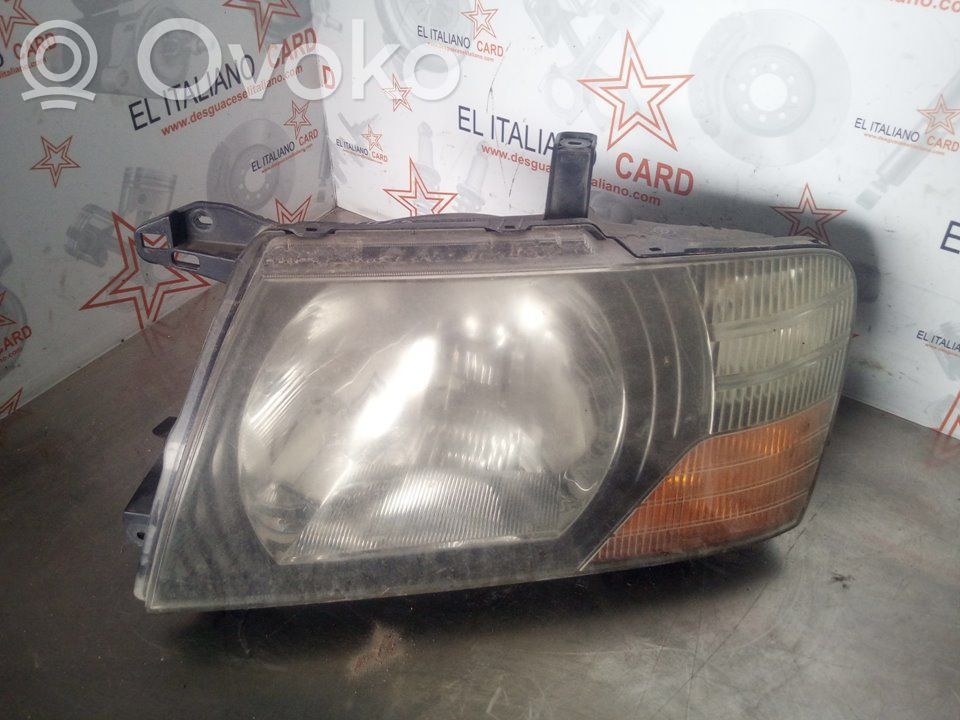 Mitsubishi Montero Передняя фара 