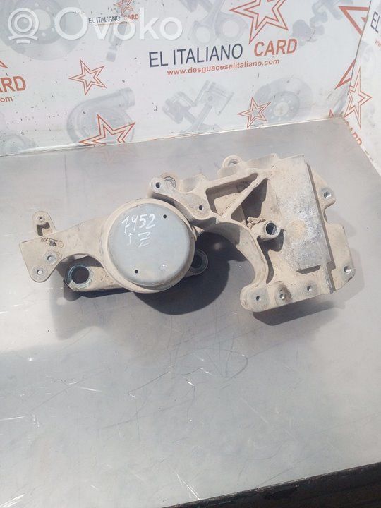 Engine mount bracket   7952