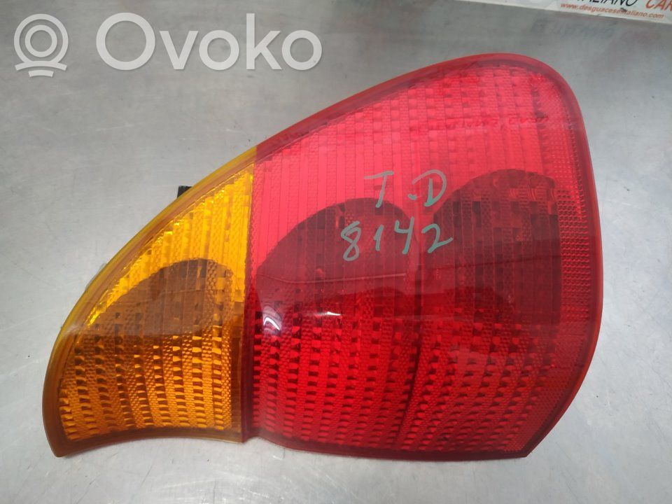 Rear/tail lights   8142