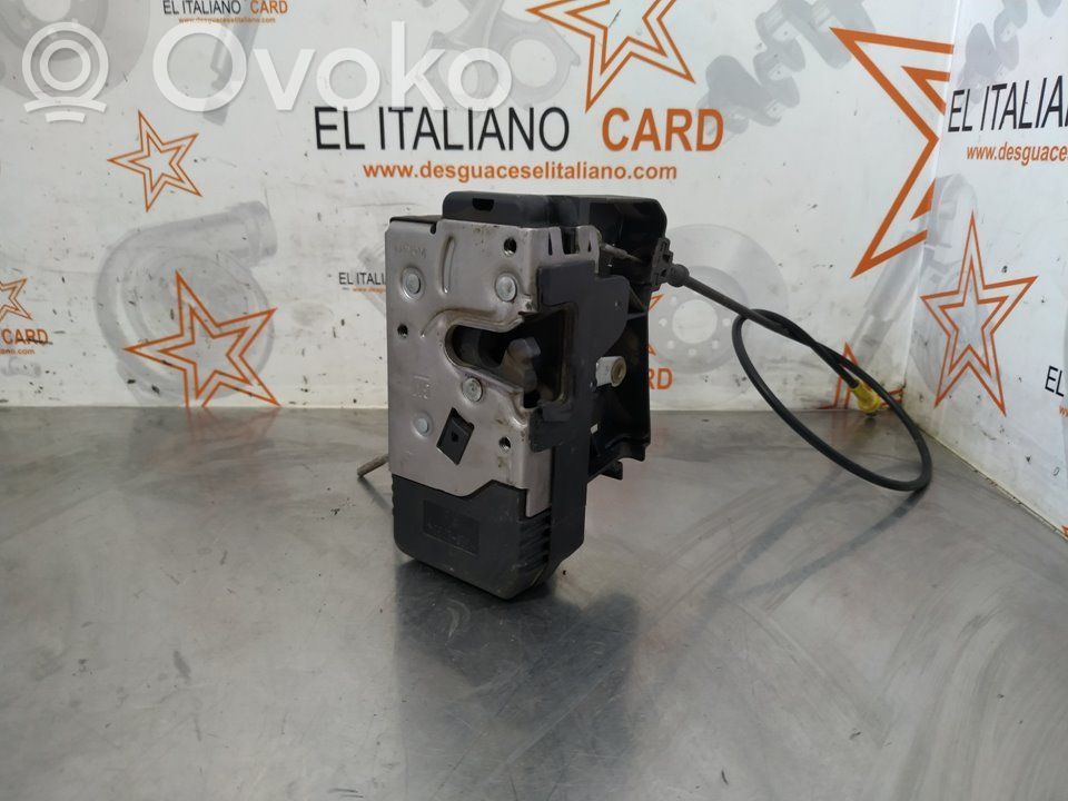 Renault Trafic II (X83) Cerradura de puerta delantera 