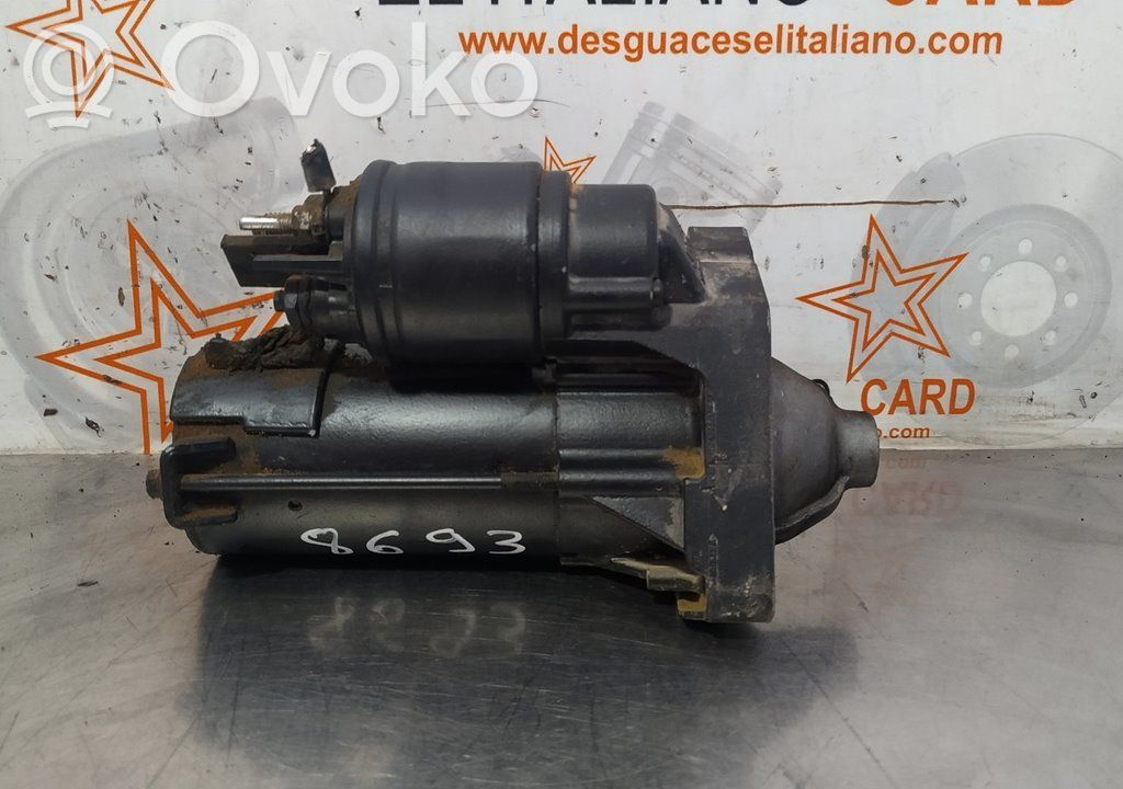 Starteris   8693