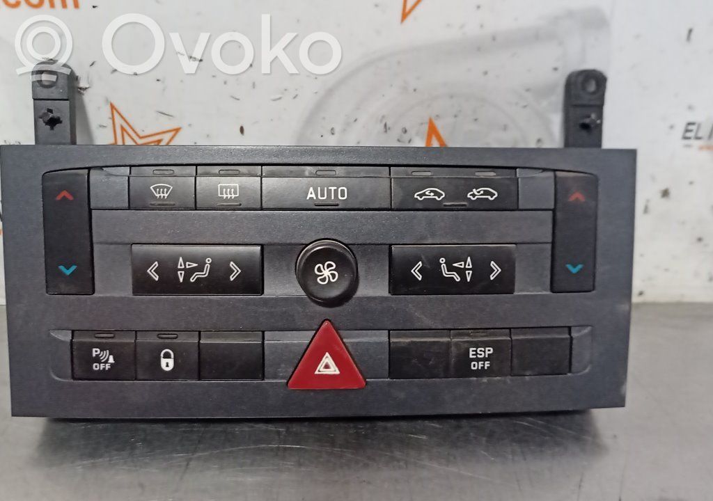 Peugeot 407 Climate control unit 