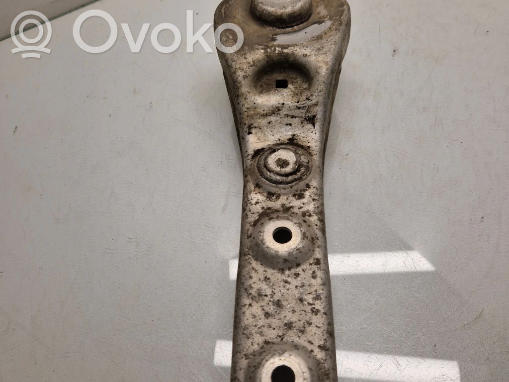 BMW 8 G15 Taka-apurunko 