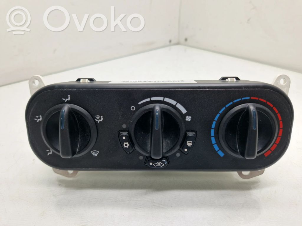 Jeep Compass Climate control unit 
