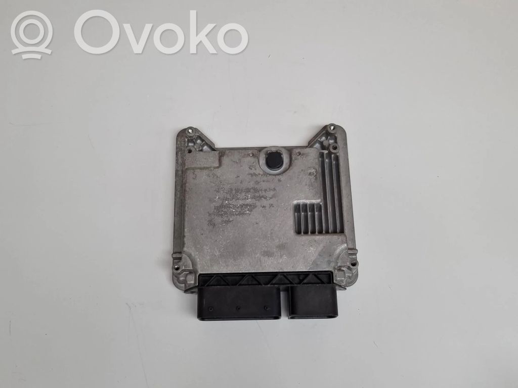 BMW X5 E70 Engine control unit/module 