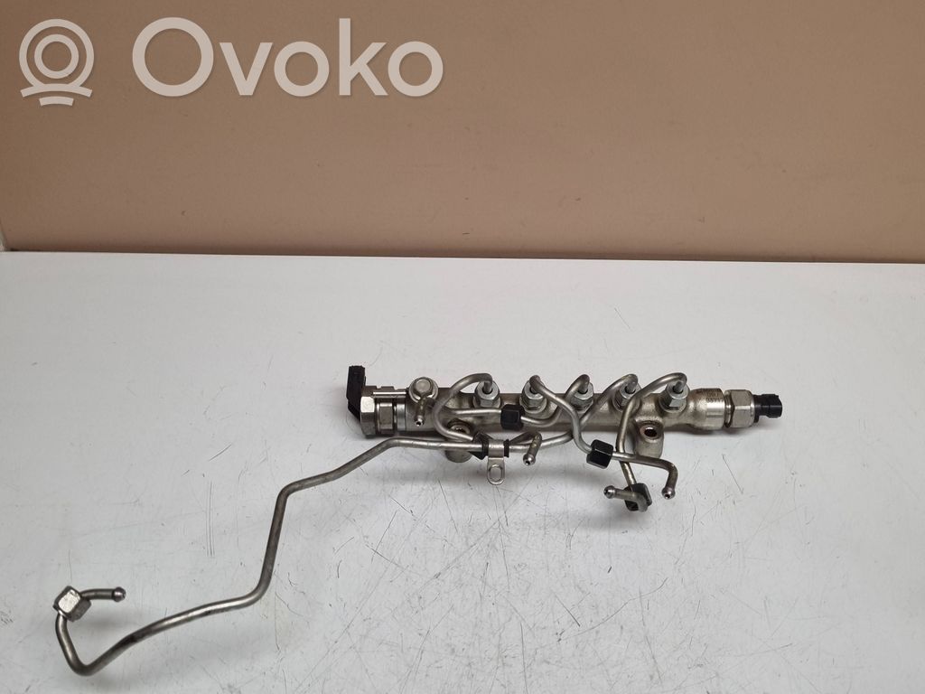 Mazda 6 Listwa wtryskowa 