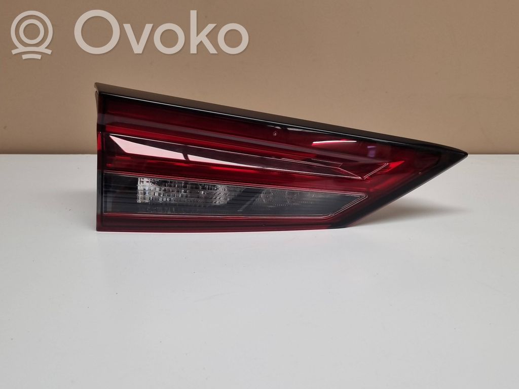 Nissan Qashqai J12 Takaluukun takavalot 