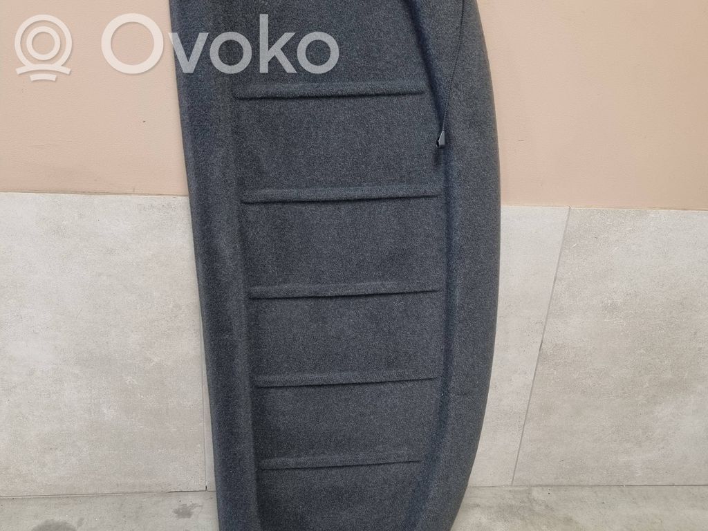 Seat Arona Hattuhylly 