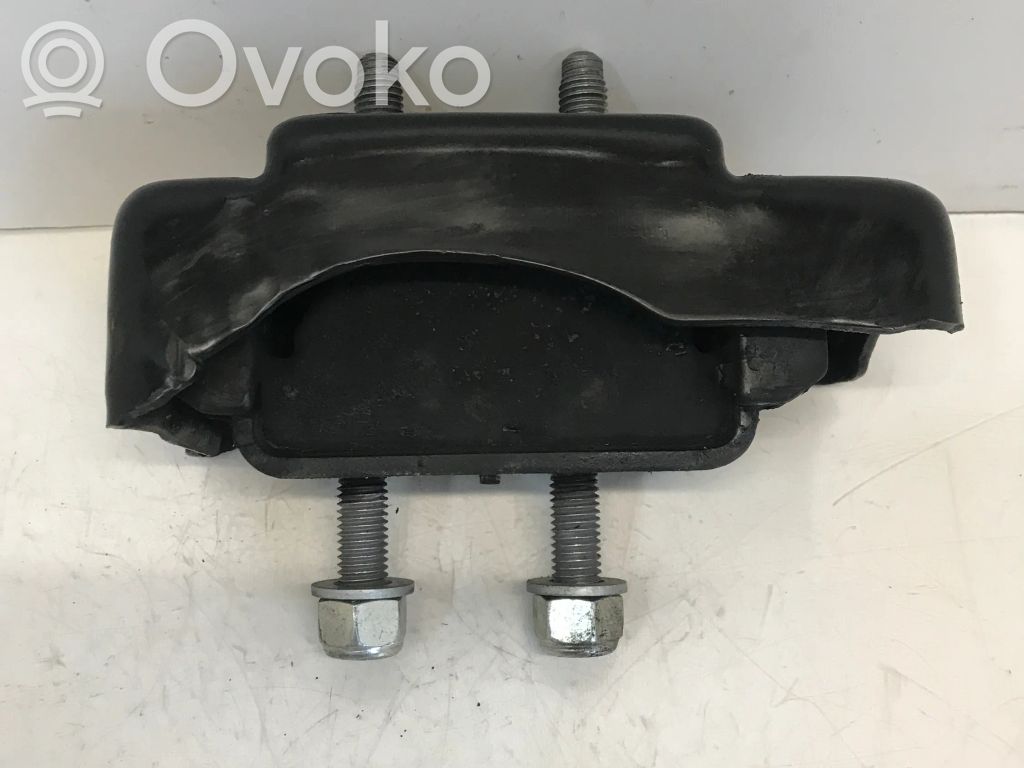 Iveco Daily 6th gen Engine mount bracket 