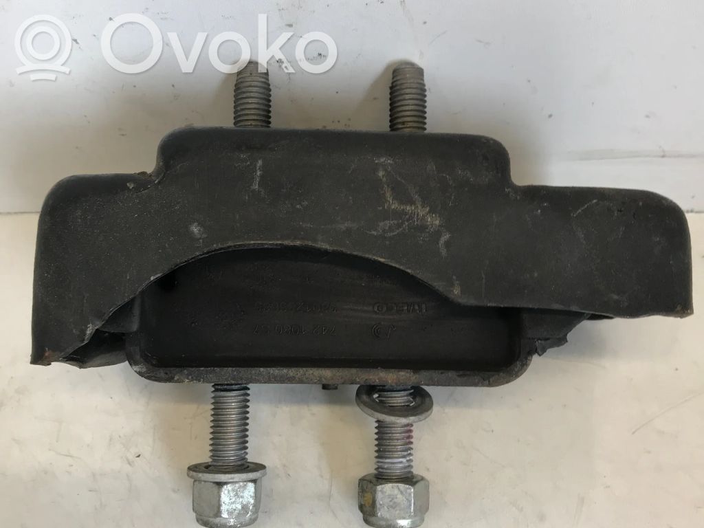 Engine mount bracket   5801283685