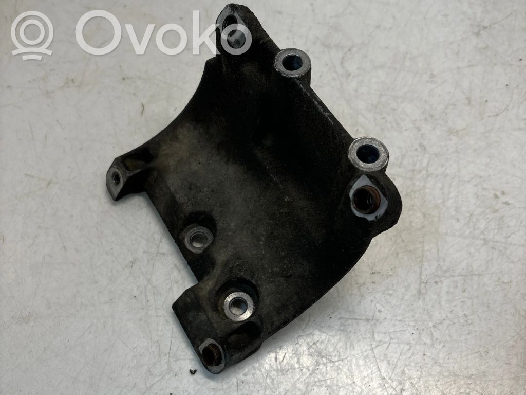 Iveco Daily 4th gen A/C compressor mount bracket 