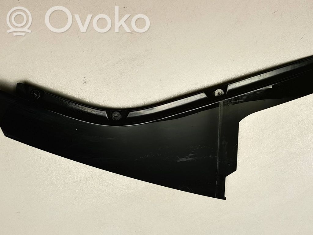 Volvo V40 Moulures des vitres de la porte arrière 